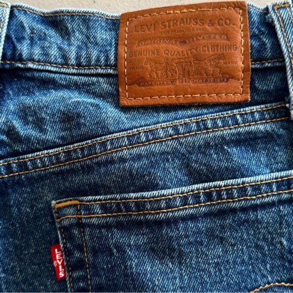 Levi's Premium Wedgie Straight Cropped denim jeansSize 26 - Picture 8 of 9
